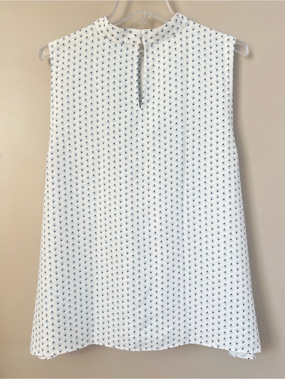 Ann Taylor Sleeveless Pintuck Placket Micro-Floral Blouse Office SireCareer-XL - Picture 4 of 14